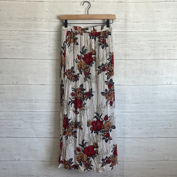 ILLA ILLA Floral Maxi Skirt l SIZE S - Picture 2 of 9